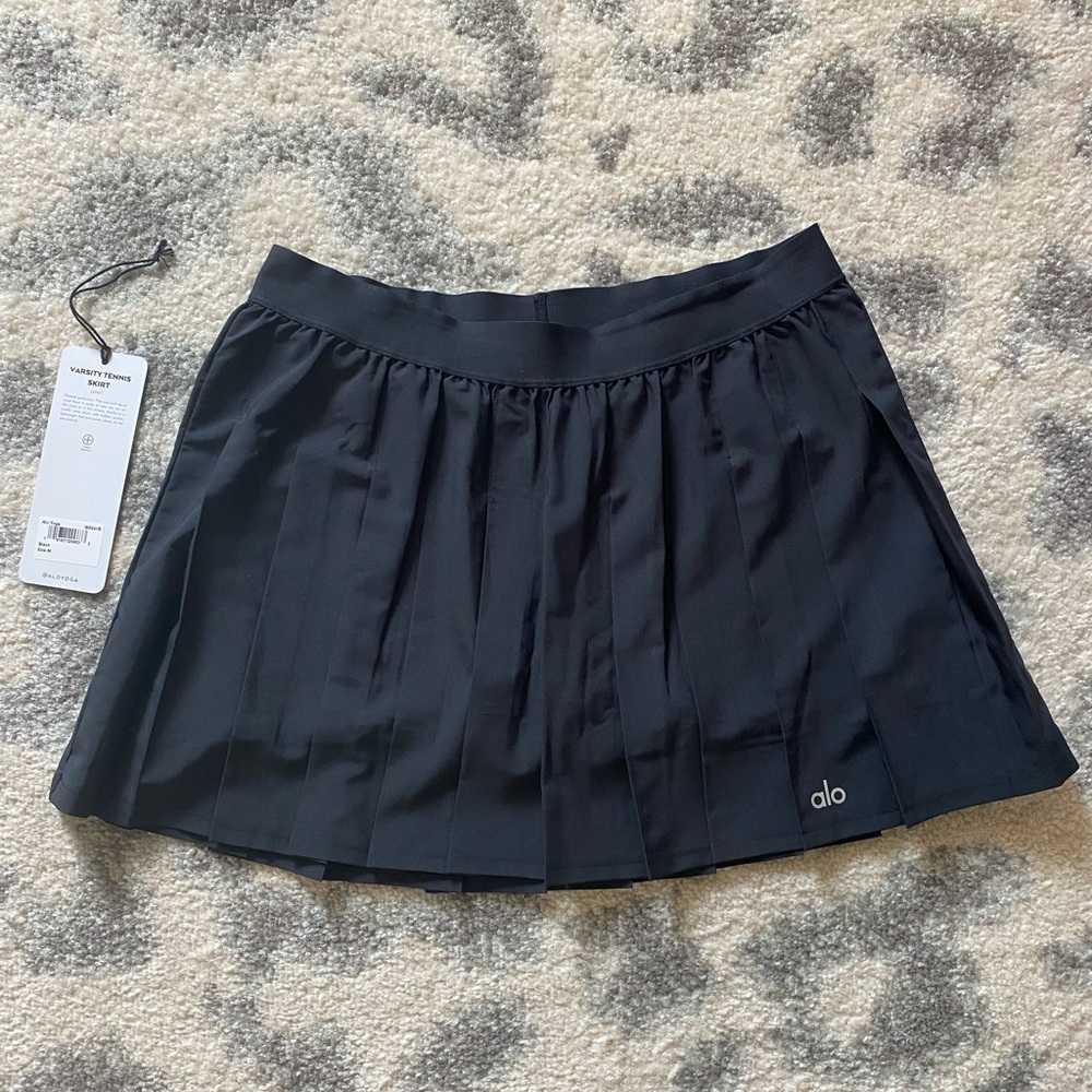 Alo yoga varsity skirt